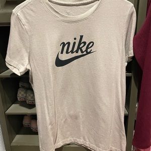 Nike tee